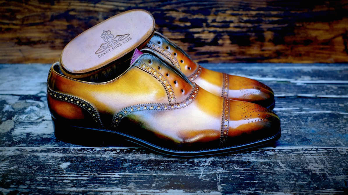 toilet svømme brevpapir DANDY SHOE CARE - handcrafted coloring of footwear and leather items